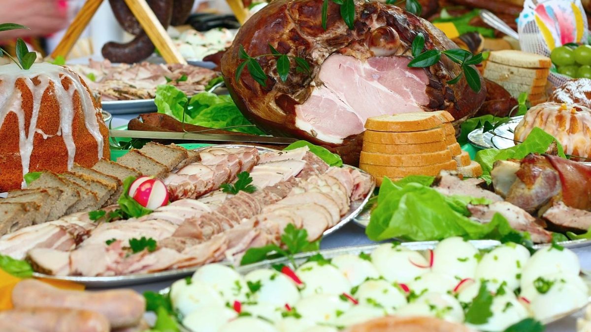 Cum-să-te-bucuri-de-masa-de-Paști-fără-probleme-digestive