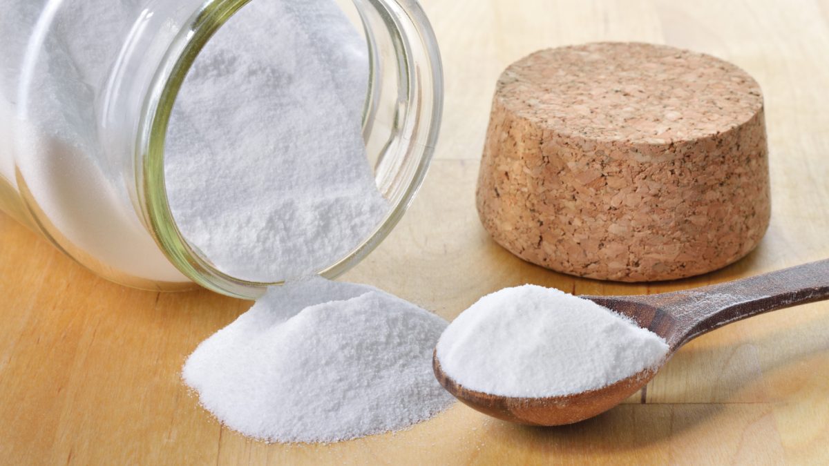 baking-soda-for-underarm-skin-darkening