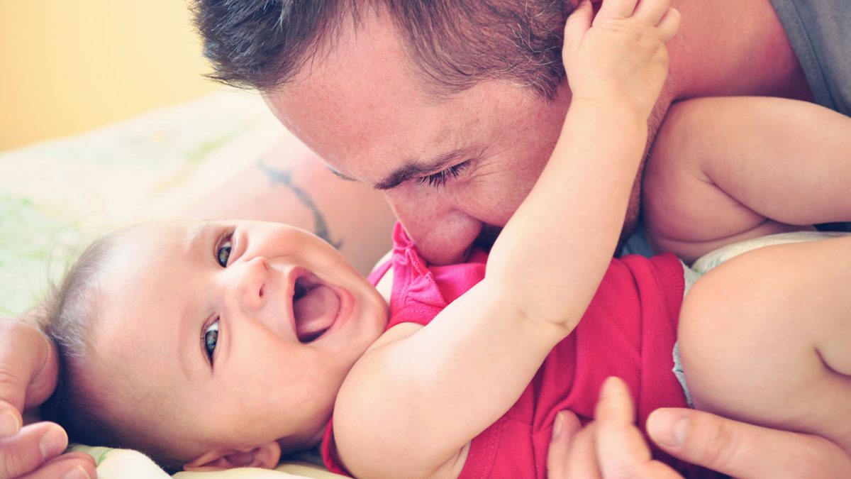 father-and-baby-girl-1536x1024-131024-ts-175734343
